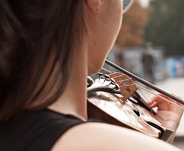 Mädchen an der Violine