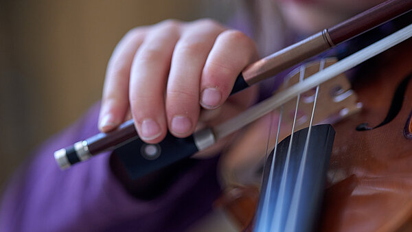 Konzentration an der Geige